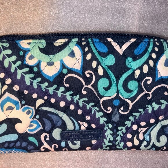 Vera Bradley RFID Tech Wristlet Clear Touch Screen Back NWT - Picture 2 of 9